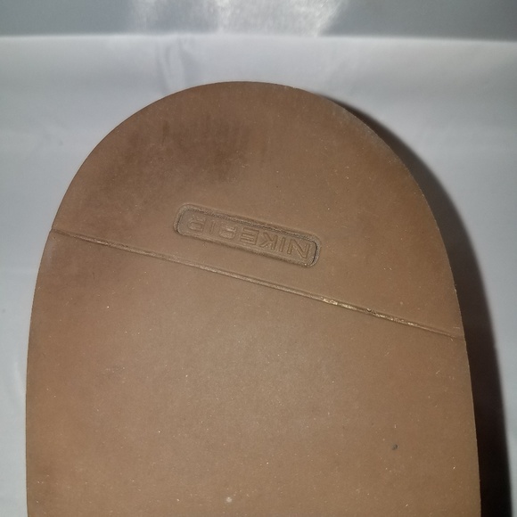 Pre-loved Cognac, Whiskey colored Shoes Nike - Picture 6 of 7
